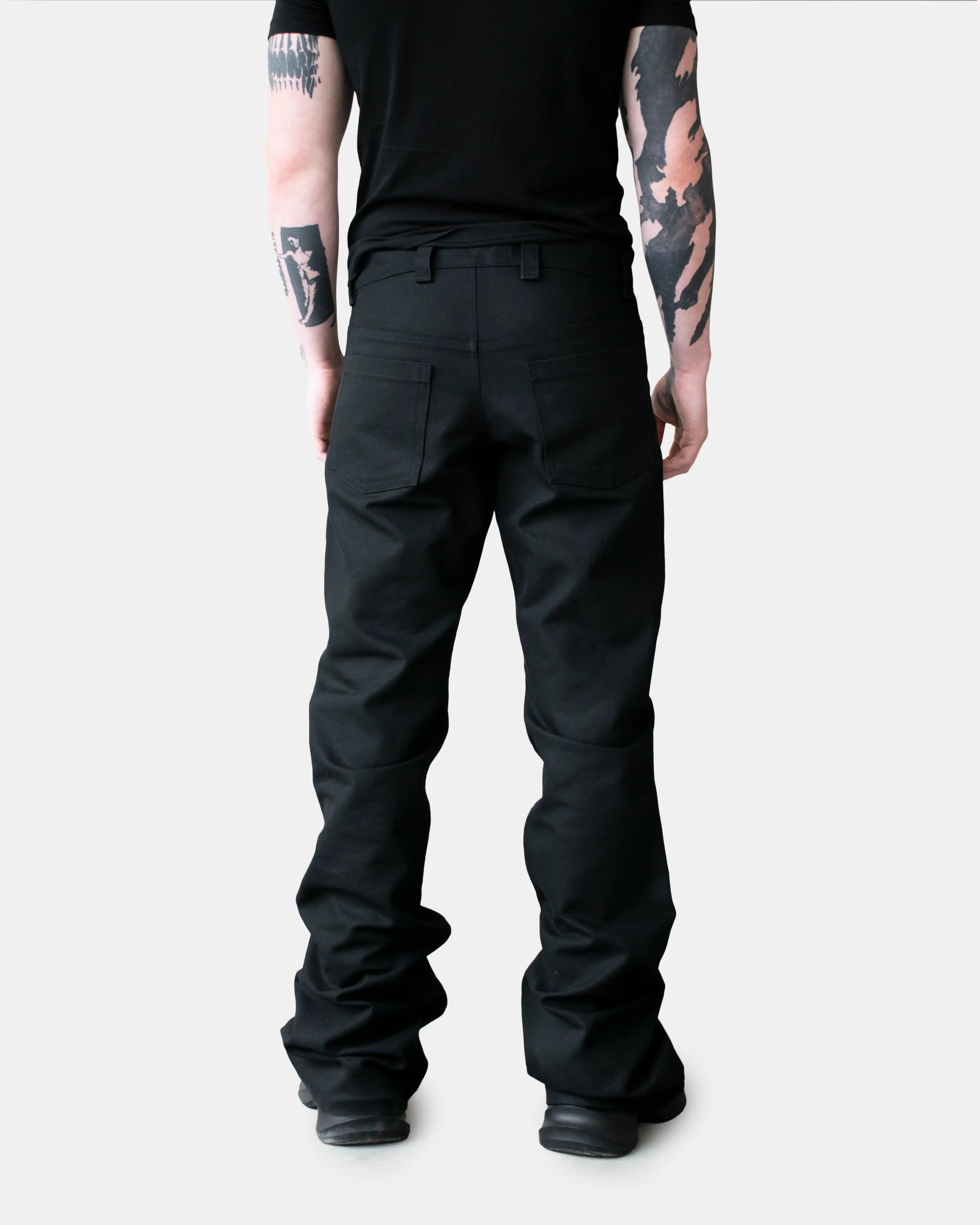 BLACK STACKED PANTS