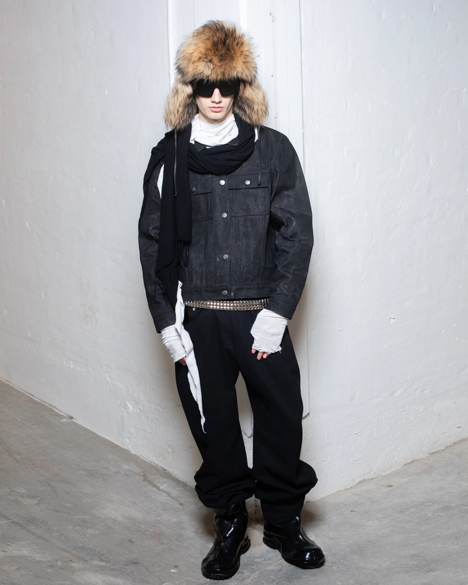 LEATHER POCKET JEANS - Oskar Capaul